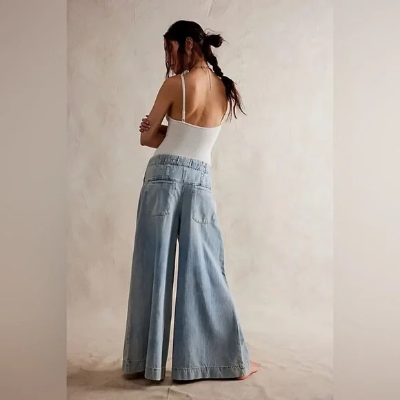 Free people We The Free Forget Me Knot Pull-On Jeans